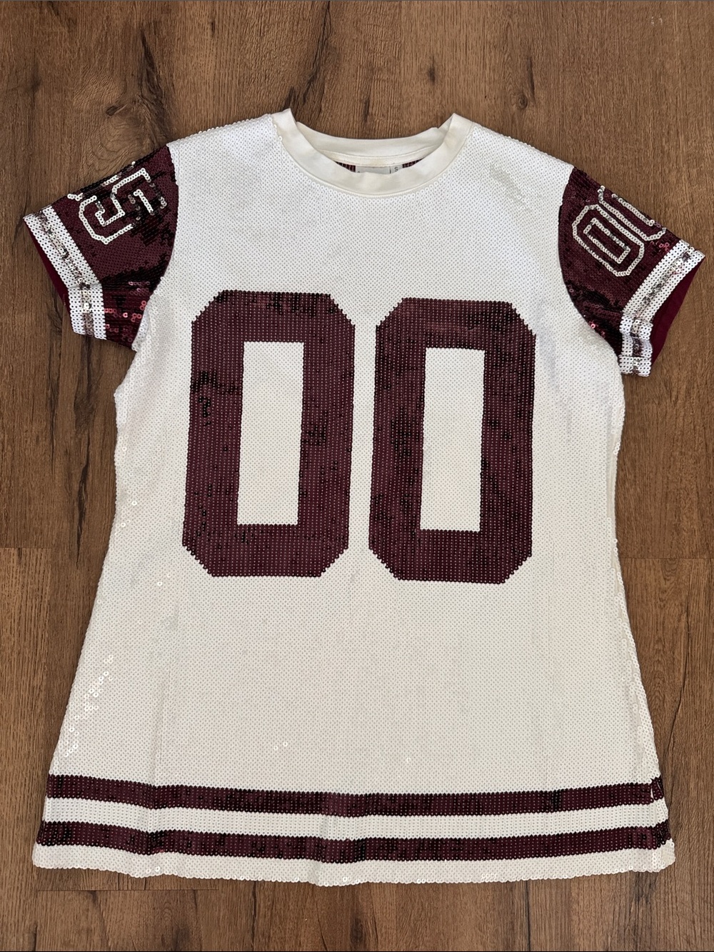 QUEEN OF SPARKLES White Sequin Tee Dress with Burgundy Accents
